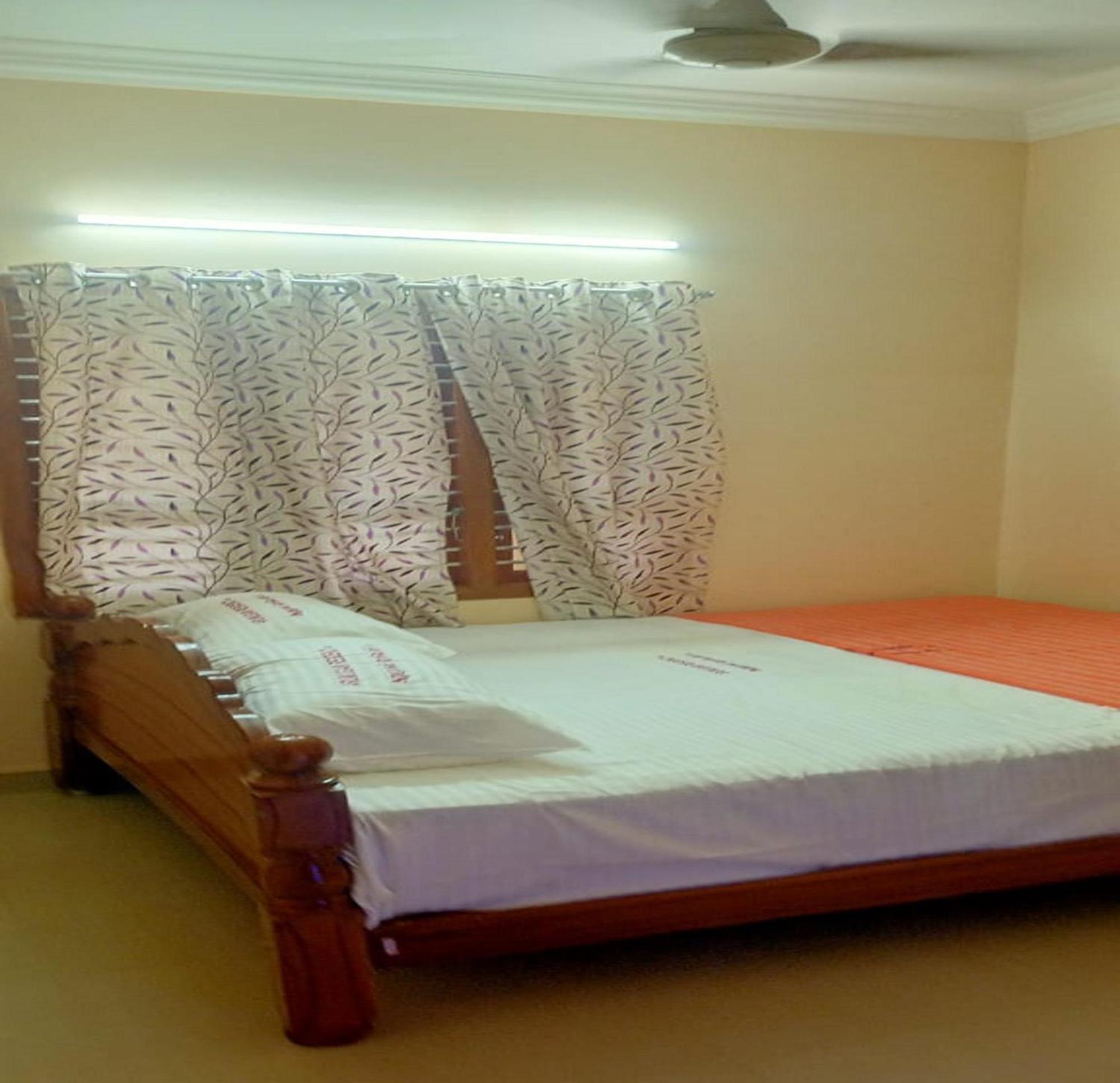 Arumugam Residency Ac Tiruchchendur Ngoại thất bức ảnh